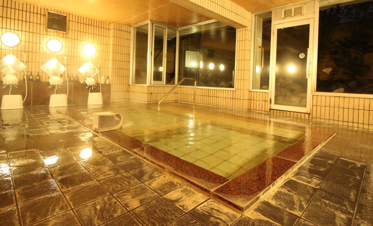 Hotel Hatta Fuefuki Buitenkant foto